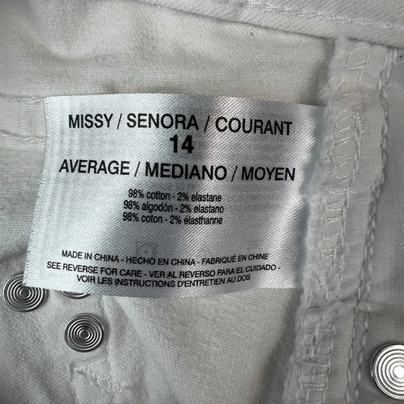 Nine West Jeans Astor Boyfriend Shorts Womens Size 14 White - Picture 9 of 13